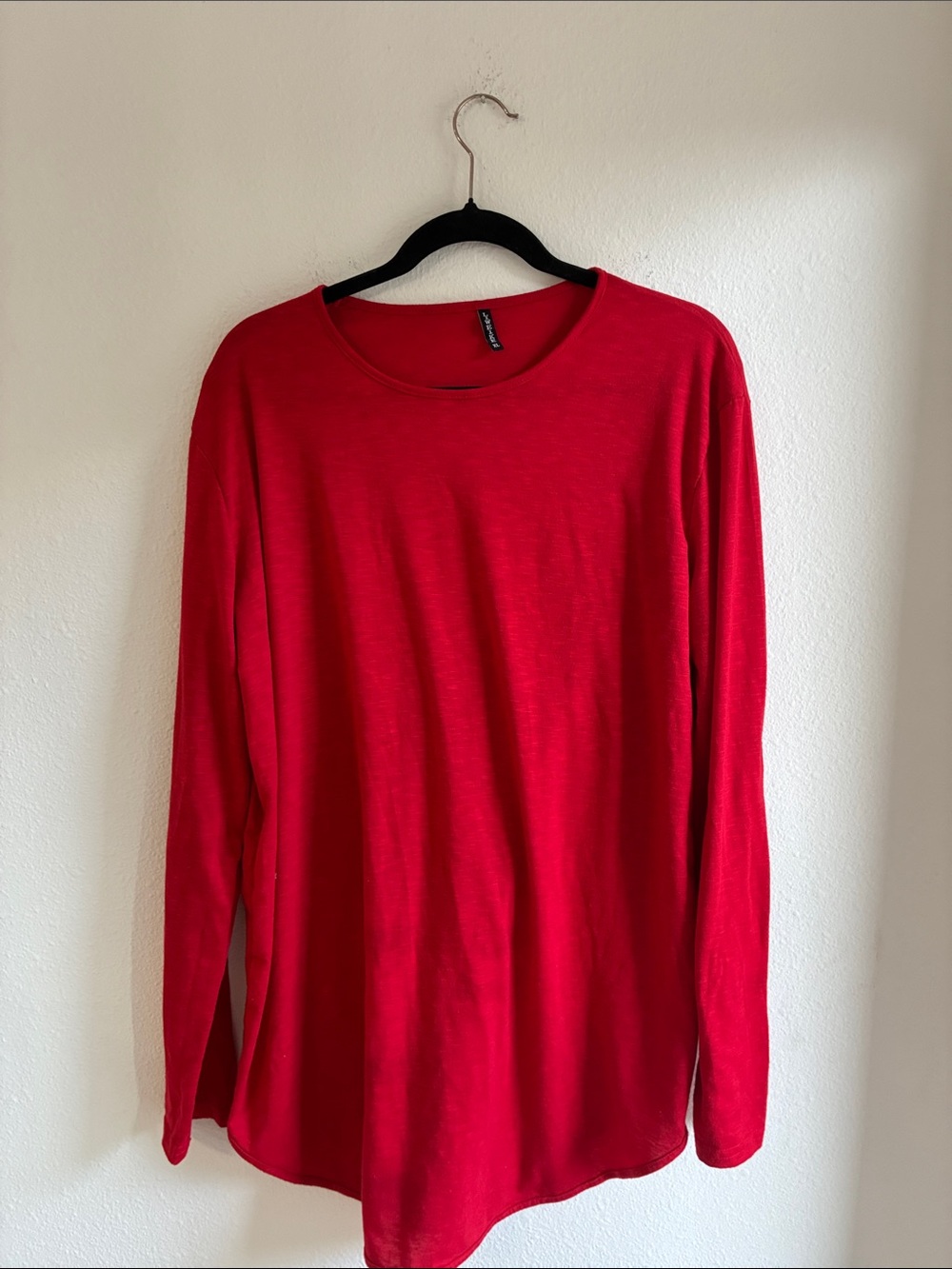 Men's Long-Sleeve Crewneck Tee in Red